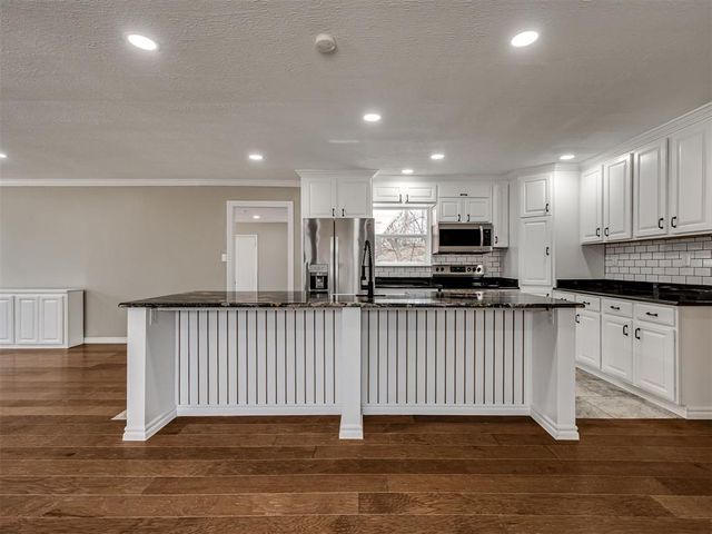 9925 Aztec Drive, Norman, OK 73026