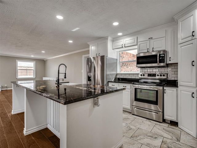 9925 Aztec Drive, Norman, OK 73026