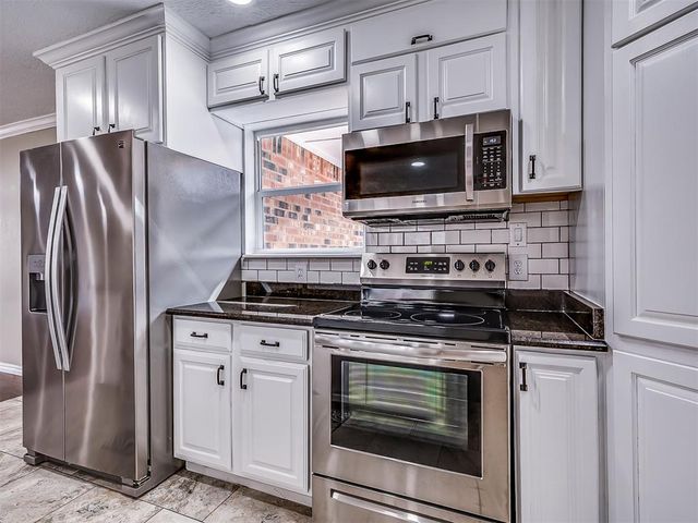 9925 Aztec Drive, Norman, OK 73026