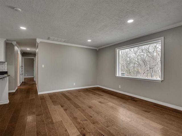 9925 Aztec Drive, Norman, OK 73026