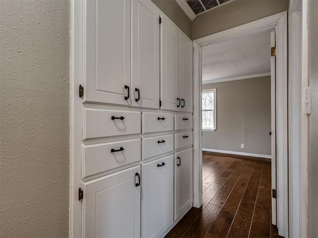 9925 Aztec Drive, Norman, OK 73026