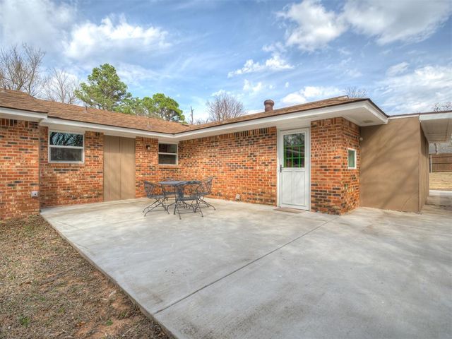 9925 Aztec Drive, Norman, OK 73026