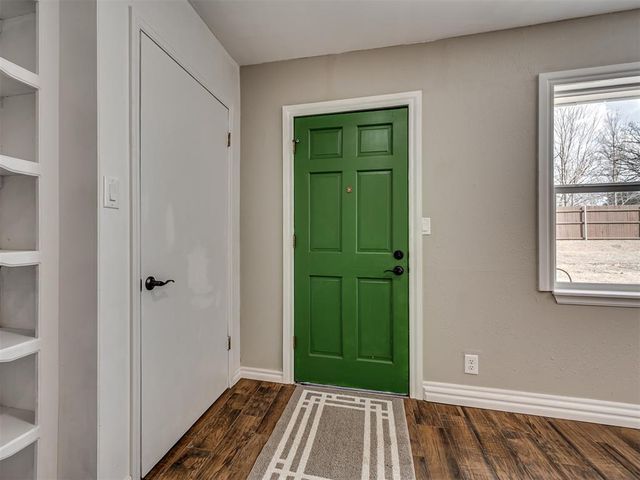 9925 Aztec Drive, Norman, OK 73026