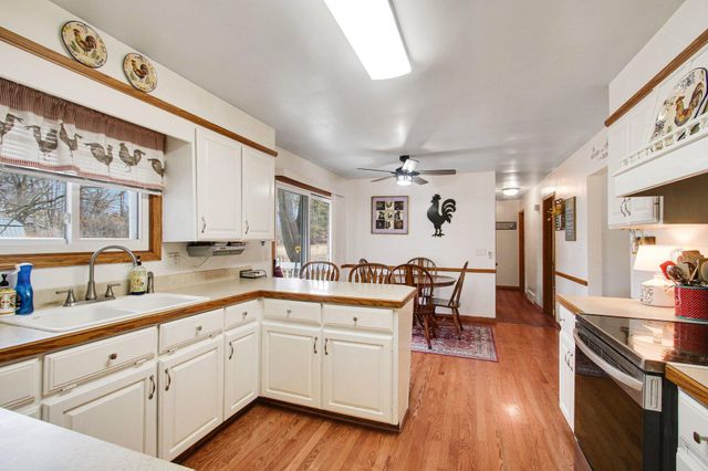 6243 Woodcliff Street, Laketown Twp, MI 49423