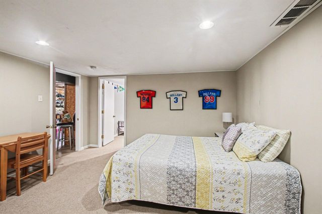 6243 Woodcliff Street, Laketown Twp, MI 49423