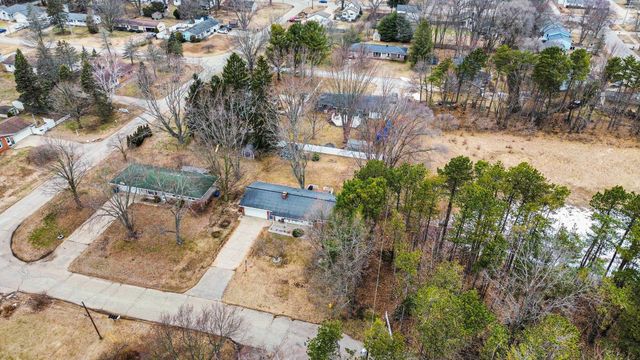 6243 Woodcliff Street, Laketown Twp, MI 49423