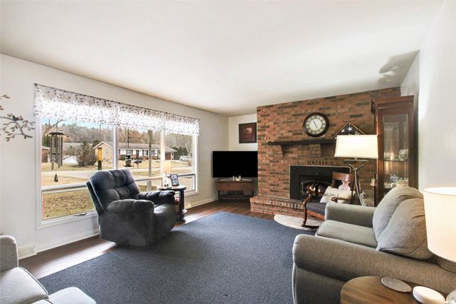 6243 Woodcliff Street, Laketown Twp, MI 49423