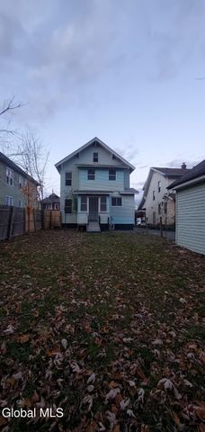 33 Glenwood Road, Menands, NY 12204