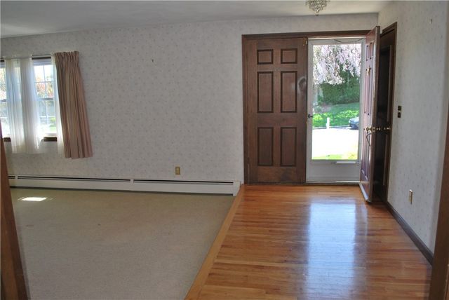 3 Carriage Way, North Providence, RI 02904