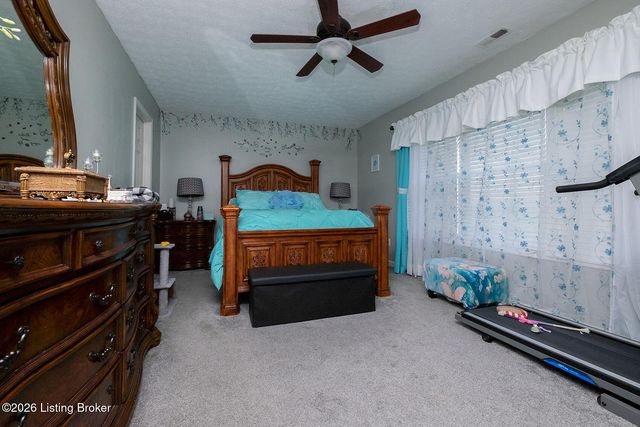 12503 Northolt Ct, Louisville, KY 40245
