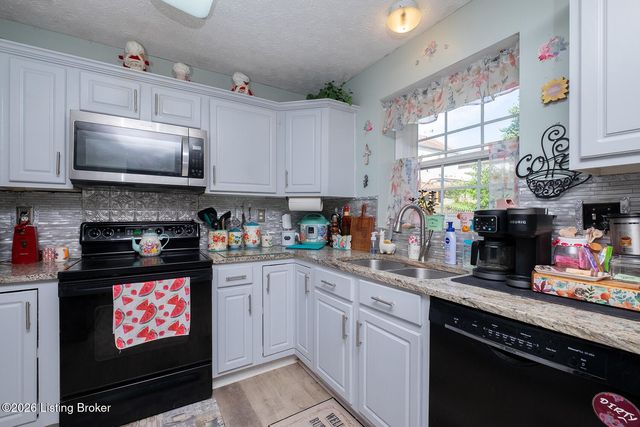 12503 Northolt Ct, Louisville, KY 40245