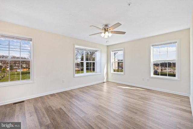 3017 CLINTON AVENUE, Chambersburg, PA 17201