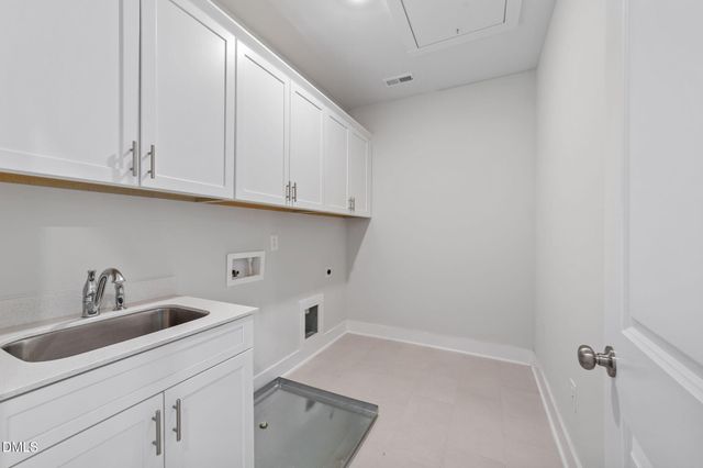 3044 Cave Junction Station, Apex, NC 27562