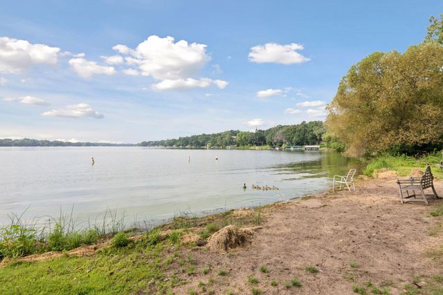 3399 Kent Street 211, Shoreview, MN 55126