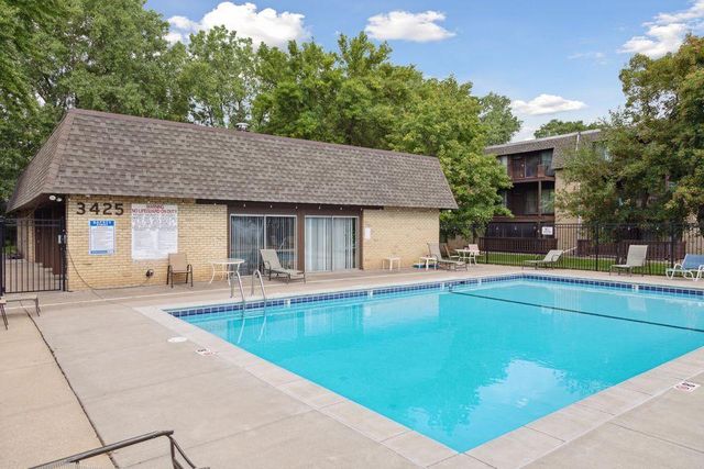 3399 Kent Street 211, Shoreview, MN 55126