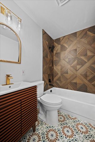 5082 Dalewood Lane, Lake Worth, FL 33467