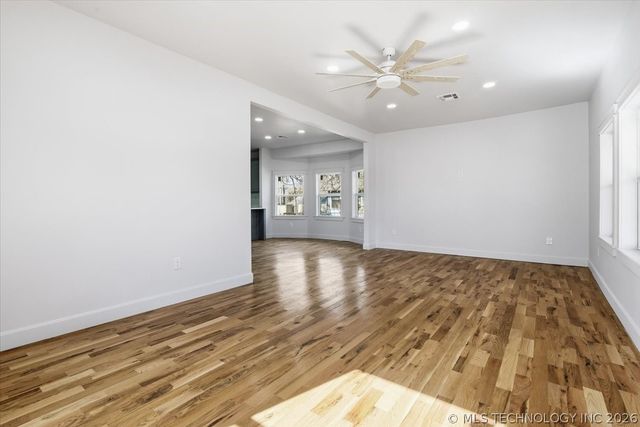 410 S Xanthus Avenue, Tulsa, OK 74104