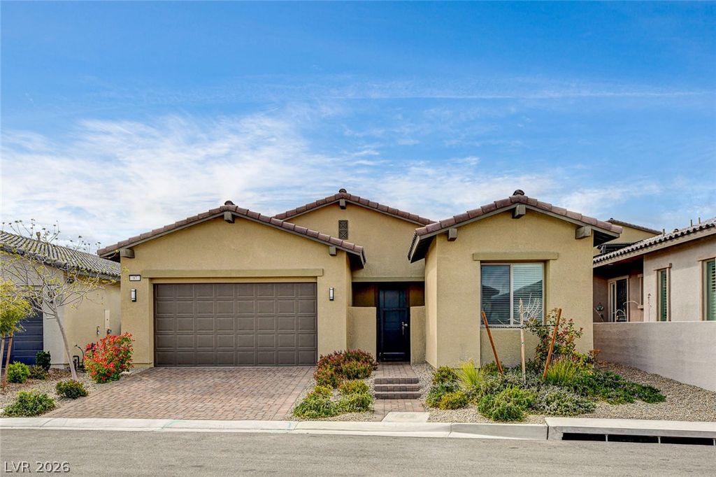 97 Sarabeth Street, Las Vegas, NV 89138