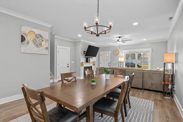 57 Country Cove Dr, Rossville, GA 30741