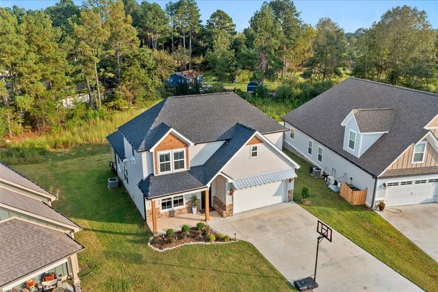 57 Country Cove Dr, Rossville, GA 30741