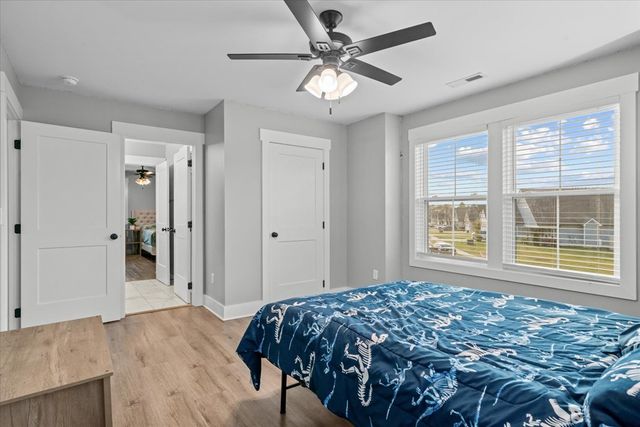 57 Country Cove Dr, Rossville, GA 30741