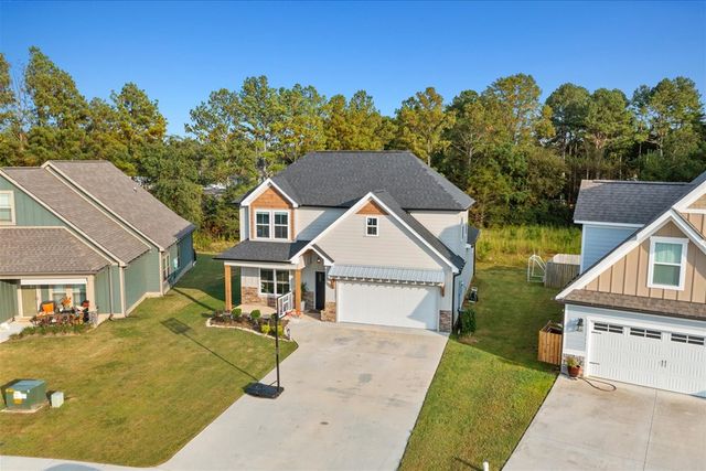 57 Country Cove Dr, Rossville, GA 30741