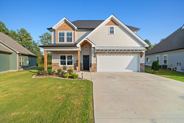 57 Country Cove Dr, Rossville, GA 30741