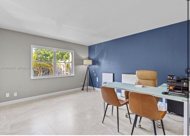 8511 Old Country Mnr 408, Davie, FL 33328