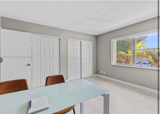 8511 Old Country Mnr 408, Davie, FL 33328