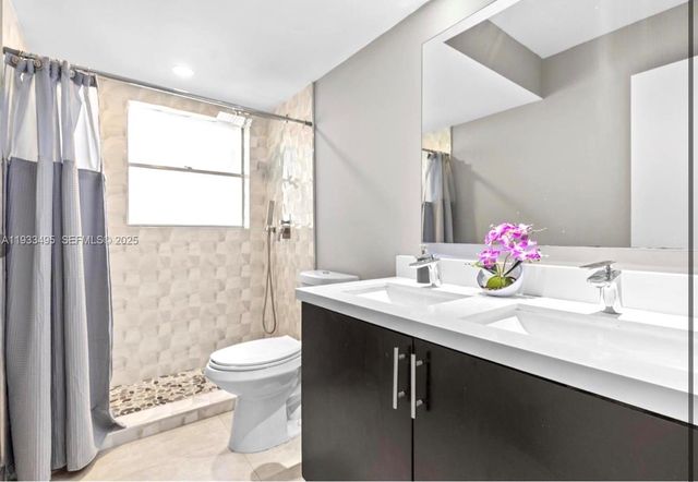 8511 Old Country Mnr 408, Davie, FL 33328