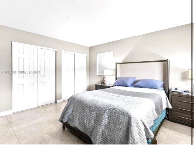 8511 Old Country Mnr 408, Davie, FL 33328