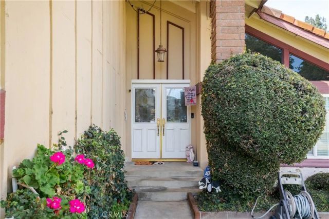 1567 Brentwood, Upland, CA 91786