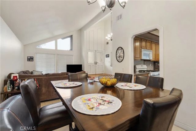 1567 Brentwood, Upland, CA 91786