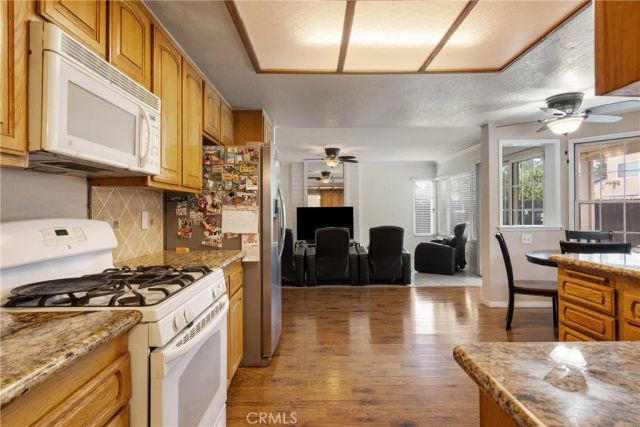 1567 Brentwood, Upland, CA 91786