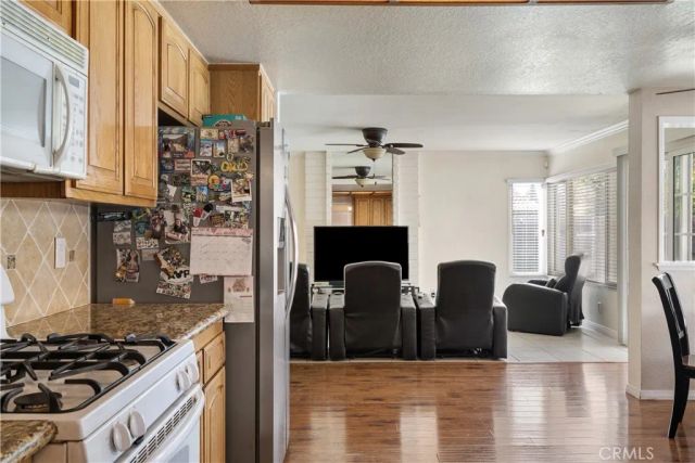 1567 Brentwood, Upland, CA 91786