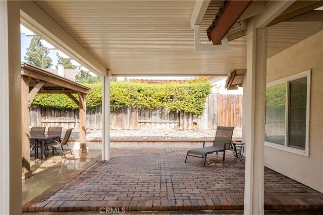 1567 Brentwood, Upland, CA 91786