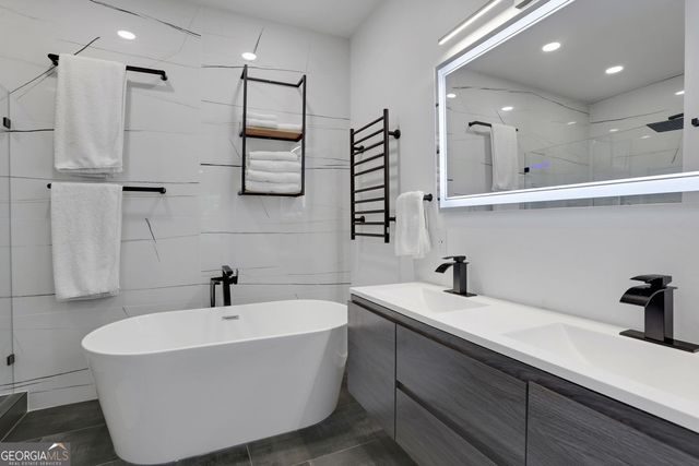 1956 Baker Road NW, Atlanta, GA 30318