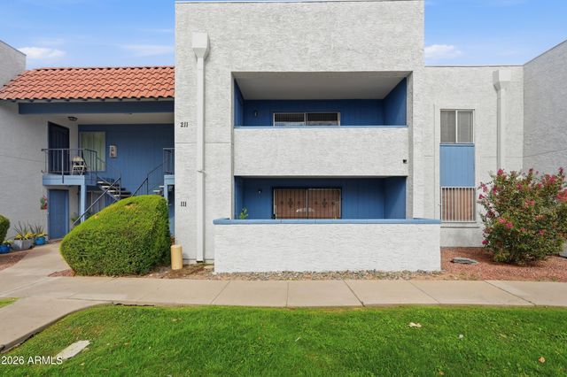 4608 W MARYLAND Avenue 211, Glendale, AZ 85301