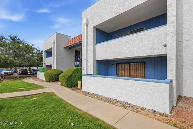 4608 W MARYLAND Avenue 211, Glendale, AZ 85301