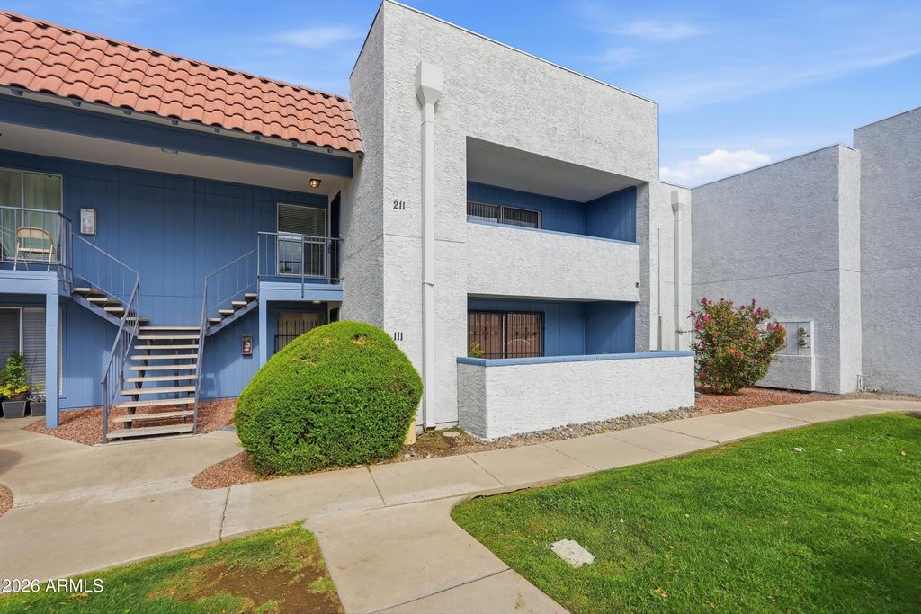 4608 W MARYLAND Avenue 211, Glendale, AZ 85301 — photo 5