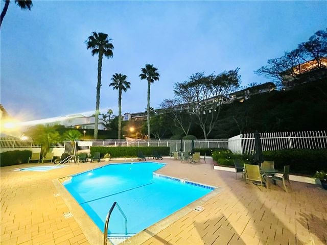 23 Vista Encanta 23, San Clemente, CA 92672