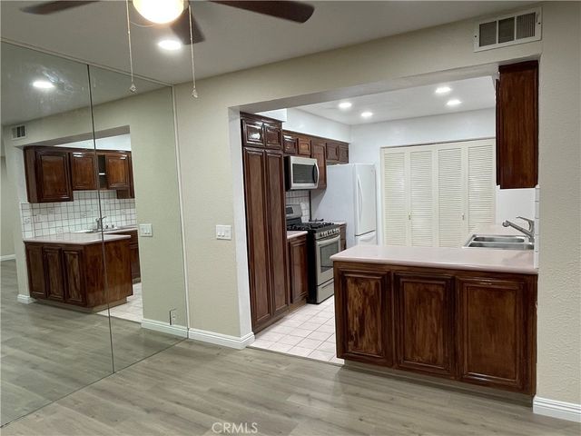 23 Vista Encanta 23, San Clemente, CA 92672