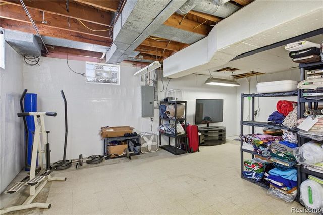 1363 Wisconsin Avenue, Marysville, MI 48040