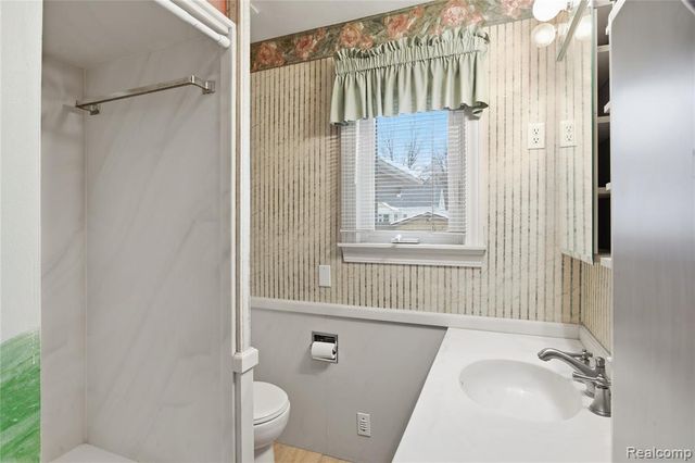 1363 Wisconsin Avenue, Marysville, MI 48040