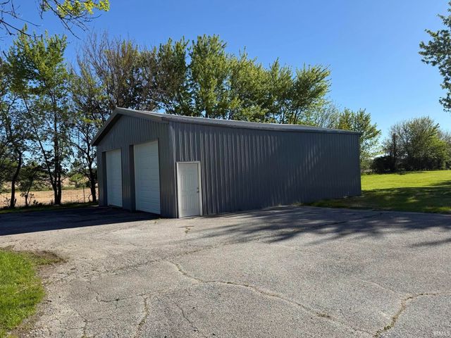215 S 600 E Road, Marion, IN 46953