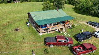 6554 Grave Hill Rd, Oneida, TN 37841