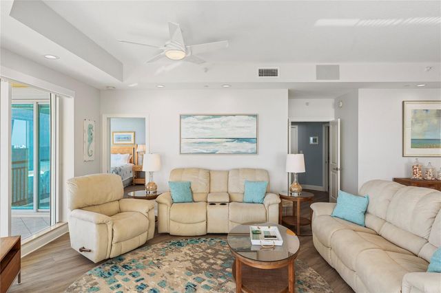 1180 GULF BOULEVARD 2001, Clearwater, FL 33767