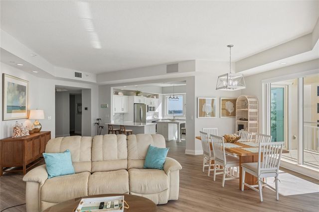 1180 GULF BOULEVARD 2001, Clearwater, FL 33767