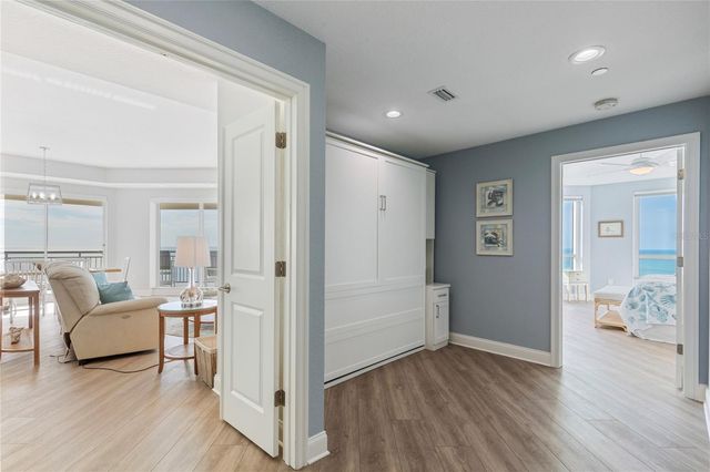 1180 GULF BOULEVARD 2001, Clearwater, FL 33767