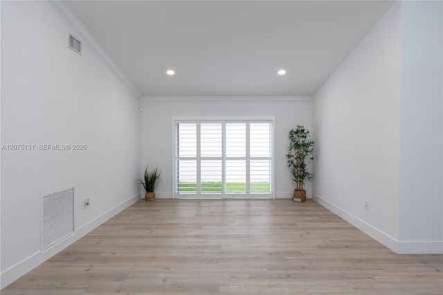 46 Gables Boulevard, Weston, FL 33326